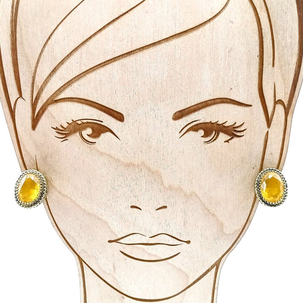 Vintage Whiting & Davis Gold Tone Clip On Earrings With Citrine Crystals